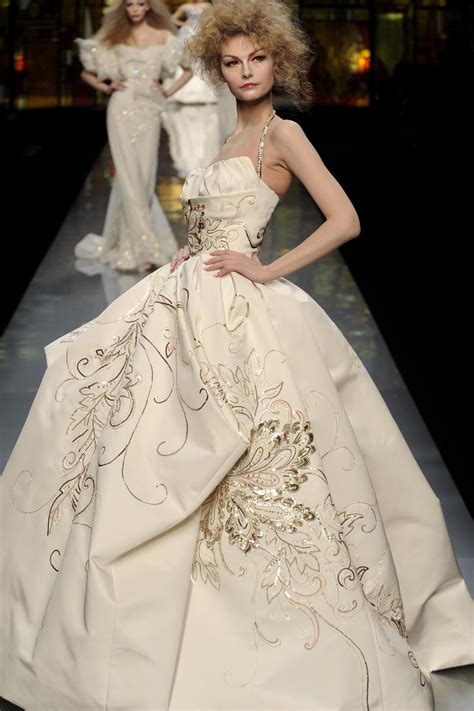 wedding dresses Dior